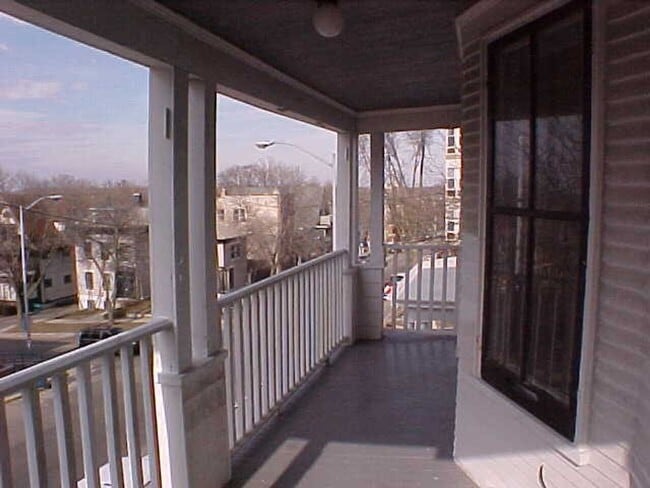 Photo - 219 E Mifflin St Unit 2