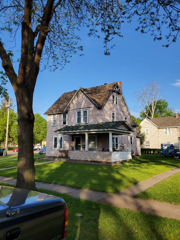 Photo - 227 S 4th St