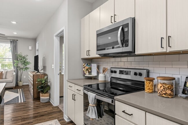 Meeder Flats Apartment Homes