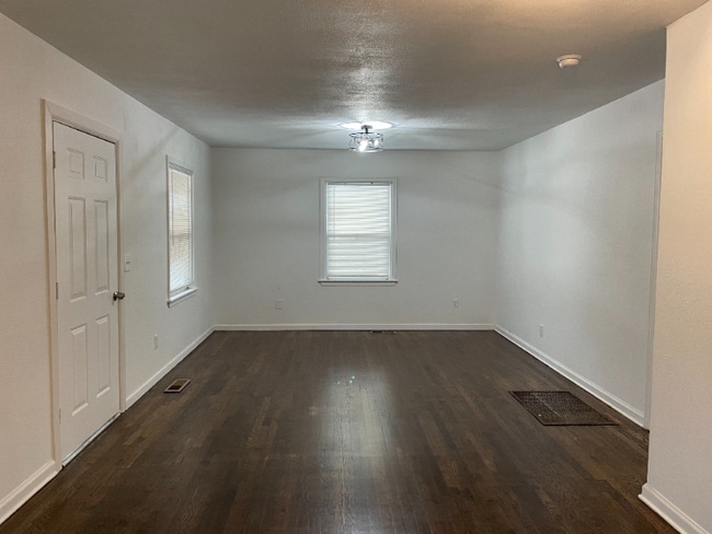 Photo - 906 N Garfield Ave