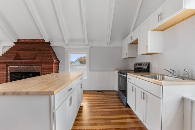 Photo - 109 Pleasant St Unit 201