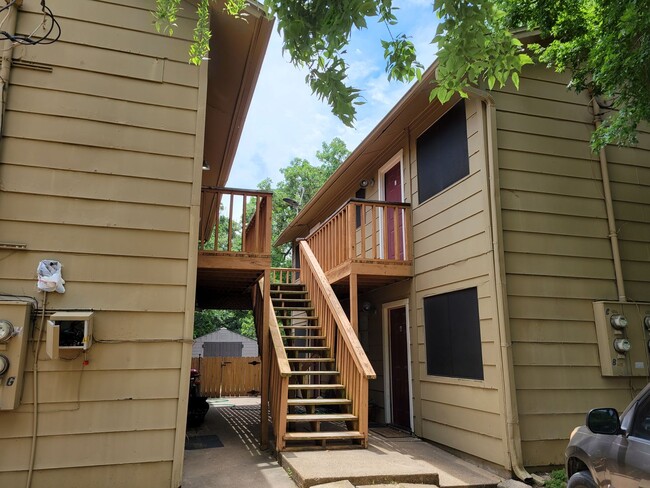 Photo - College Station - (Northgate) -1 bedroom / 1 bath condo.
