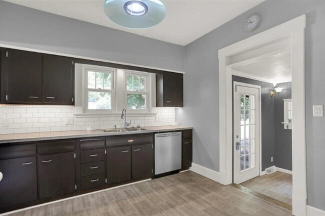 Photo - Downtown Lafayette Living!