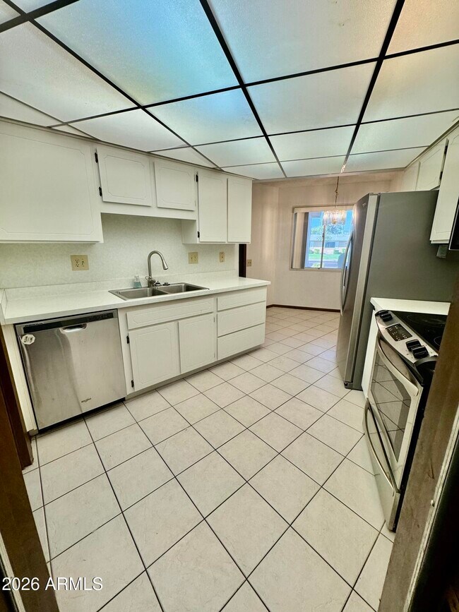 Photo - 10860 W Thunderbird Blvd