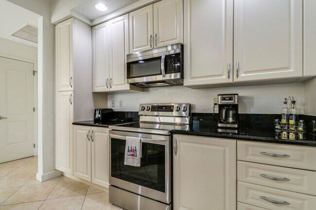 Photo - 801 S Olive Ave Unit 1515