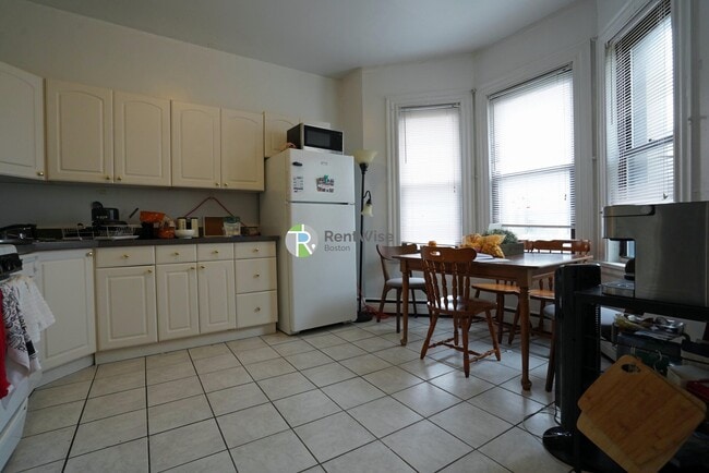 Photo - 72 Gardner St Unit D6