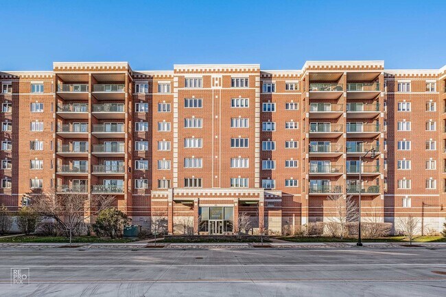 Photo - 650 N River Rd Unit 411