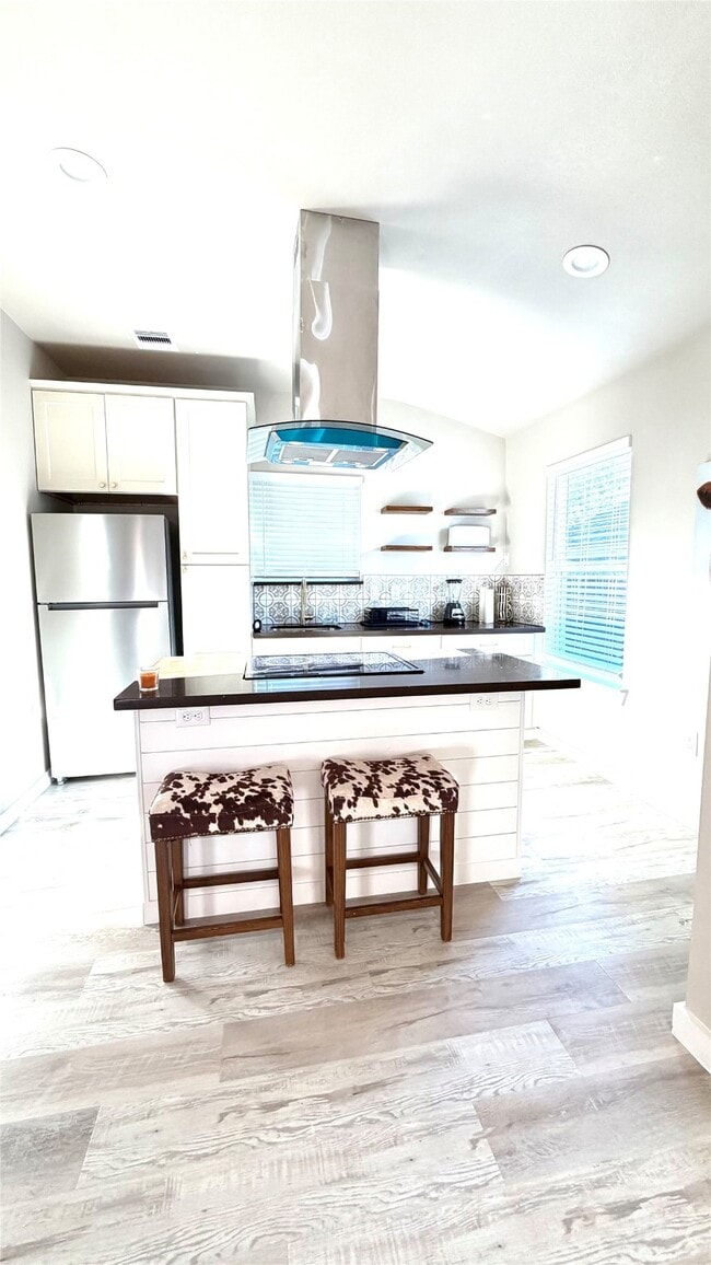 Photo - 2115 Fulton St