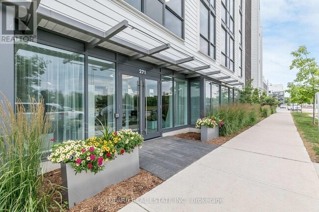 Photo - 271 Sea Ray Ave Unité B112