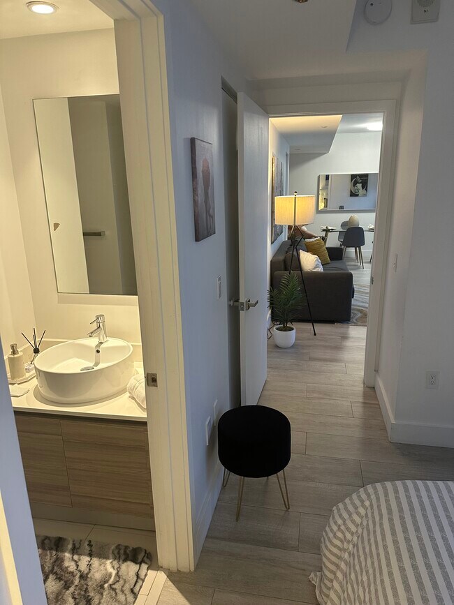 Photo - 121 NE 34th St Unit Luxury in the sky at Hyde