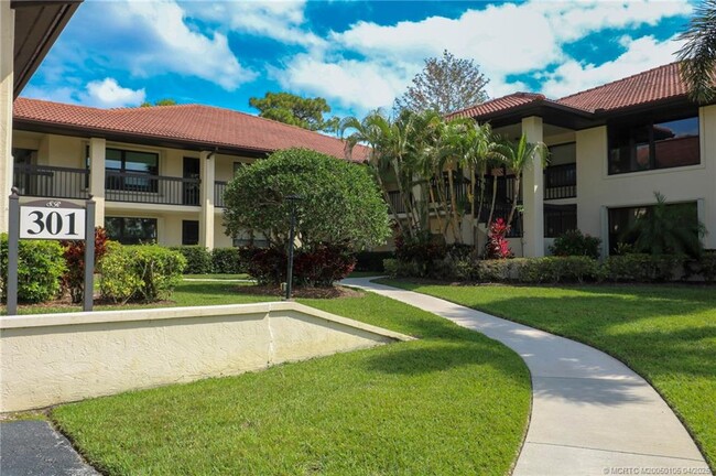 Building Photo - 301 SW South River Dr Unit 203 Rental