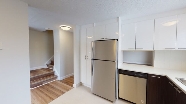 Building Photo - Ogilvie & Elmridge