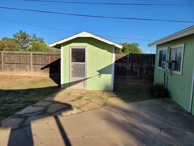 Photo - 1033 S 5th St