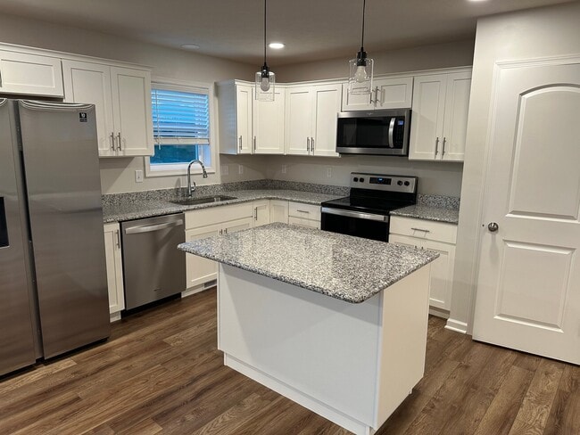 Photo - 141 Caymus Dr