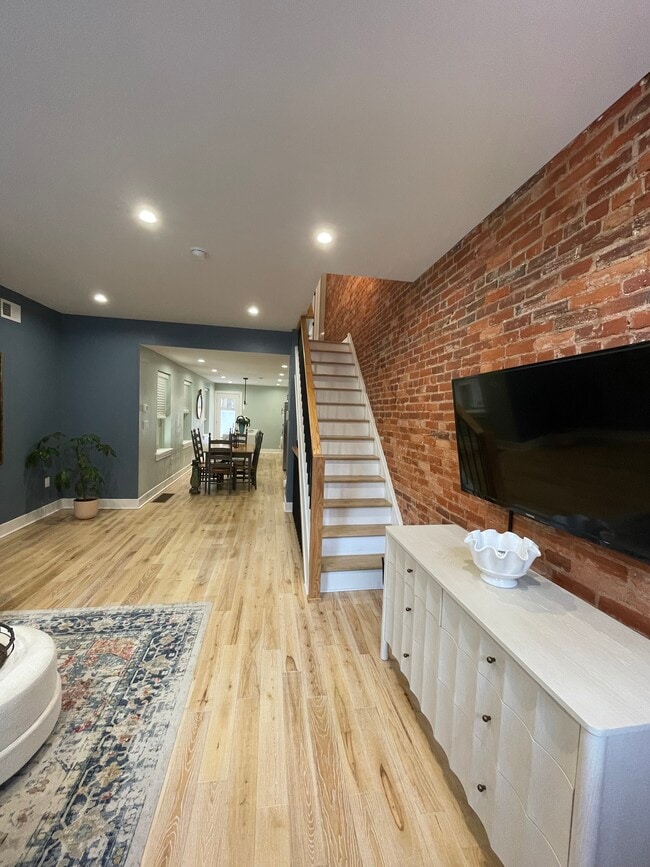 Photo - 1831 Ginnodo St