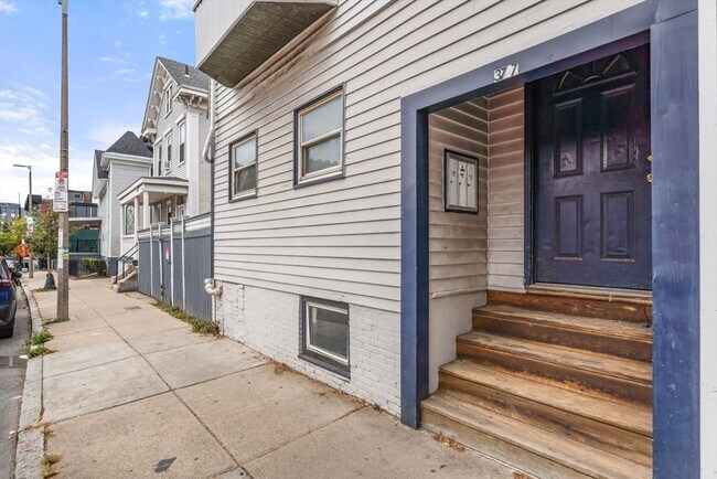 377 Dorchester St Unidad 2