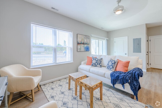 1 BR, 1 BA
