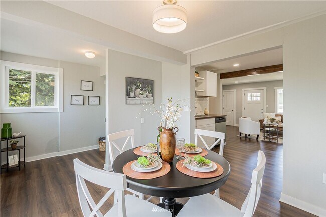 Photo - Great Location! 2bd, 1bath House in Tacoma!