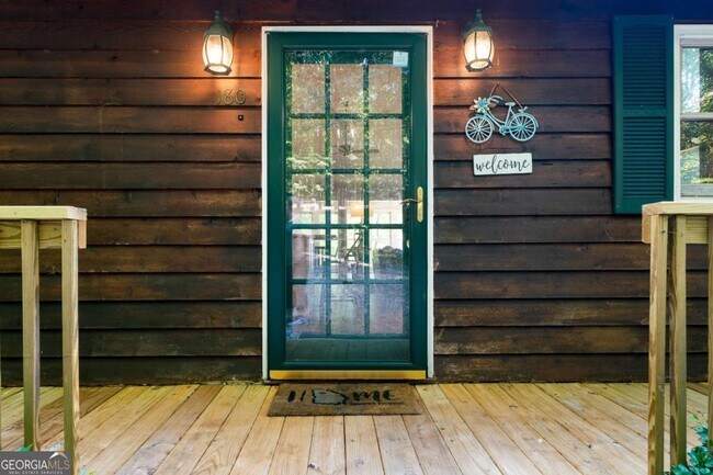 Photo - 180 Waterfront Dr