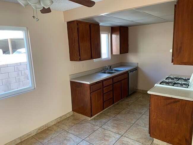 Photo - 11644 Bellflower Blvd Unit C