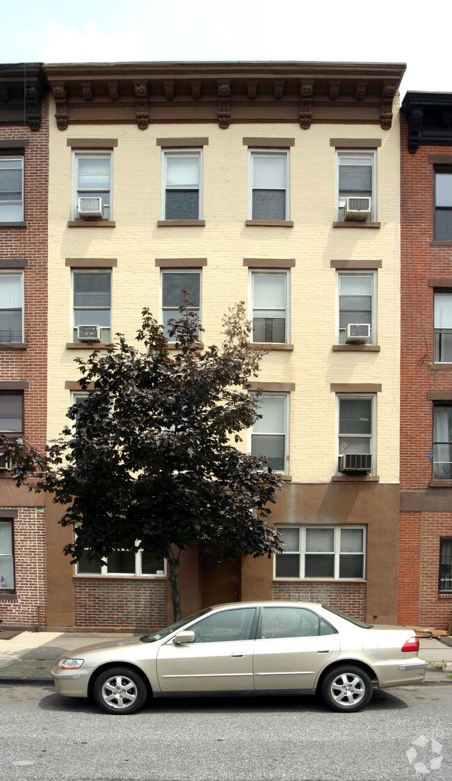 481 Hicks St