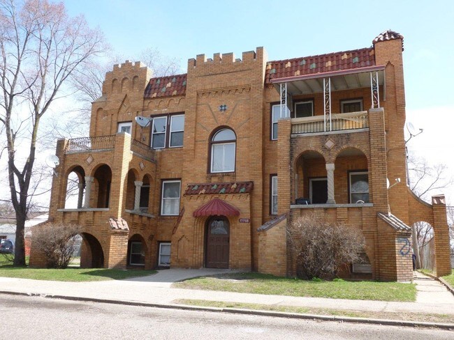 Photo - 15378-15388 Appoline St