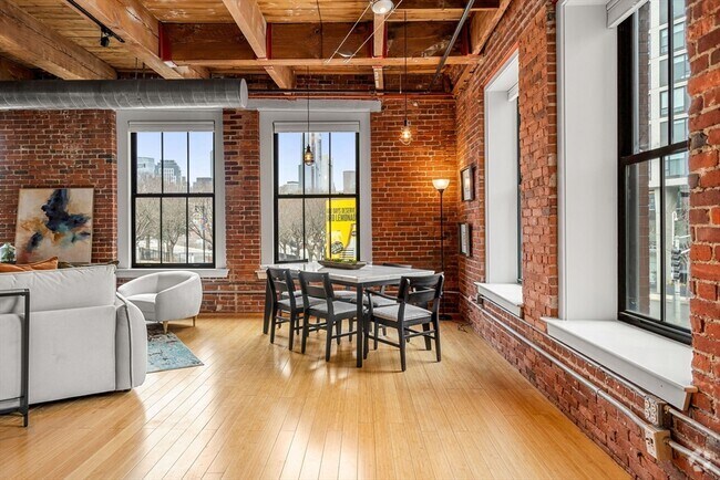 Building Photo - 9 W Broadway Unit 301 Rental