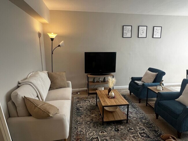 Photo - 3701 Connecticut Ave NW Unit 307