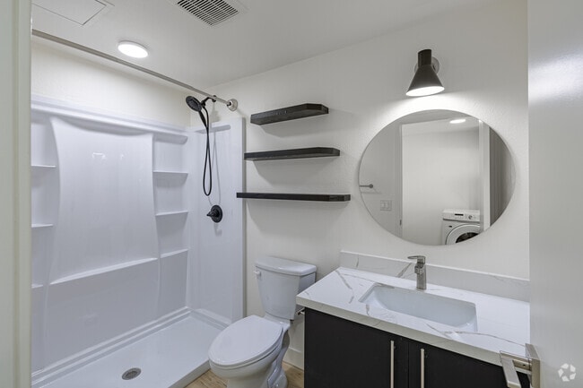 Studio - 439SF - Bathroom