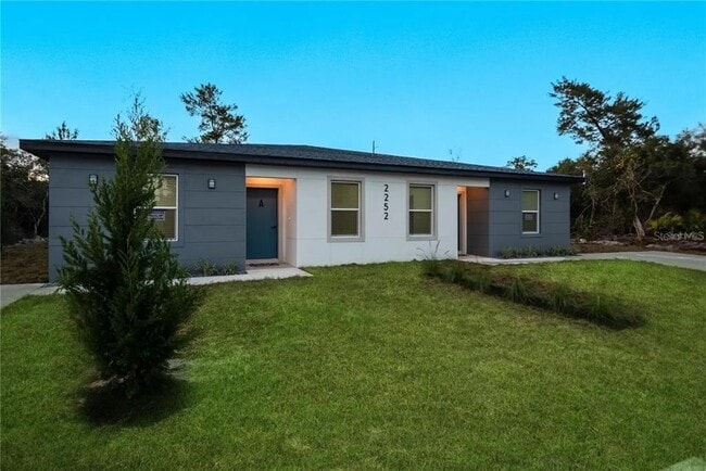 Photo - 2252 Fernwood St Townhome