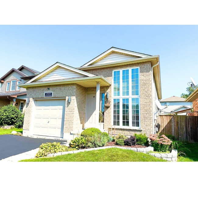 Photo - 1595 Benjamin Dr