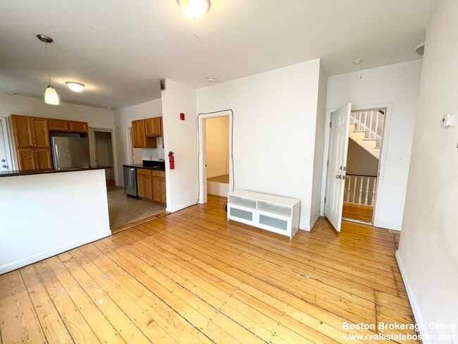 52 Delle Ave Unit 2