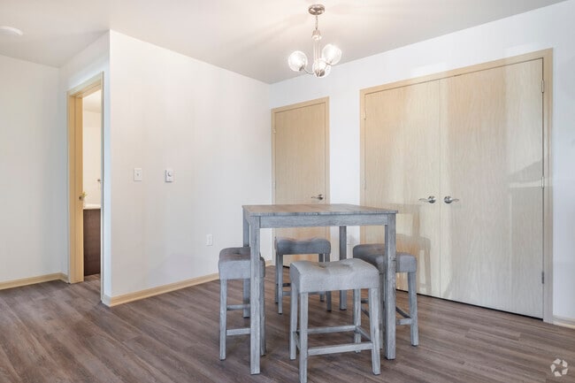 2HAB, 2BA - 1090SF - Área de comedor