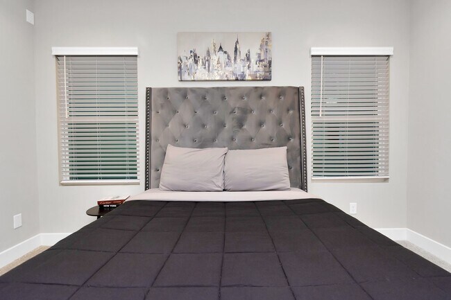 Photo - 6711 Allegheny St