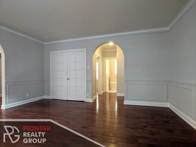 Photo - 542 W Surf St Unit N2