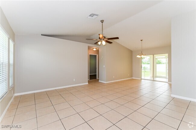 Building Photo - 406 SE 8th St Rental