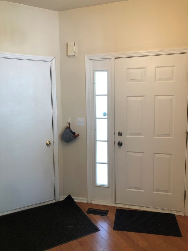 Photo - 2911 Stockton Ct