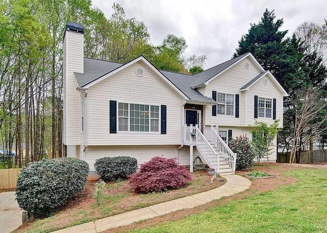 Room in House on Barrett Springs Dr - Room in House on Barrett Springs Dr
