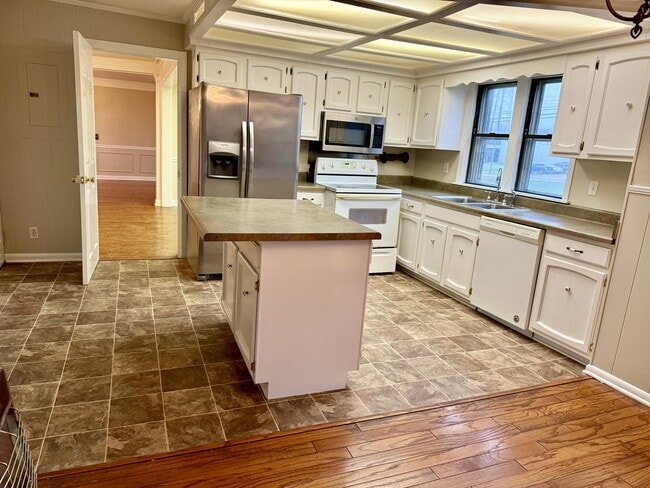 Photo - 460 Mississippi St