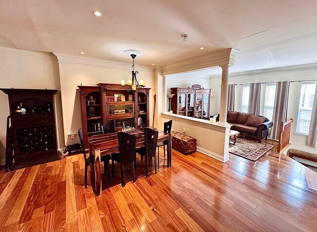 Photo - 115 Lake Cook Dr