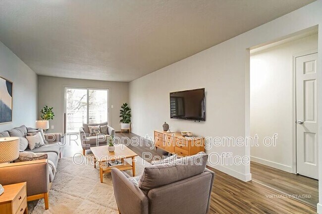 Photo - 18411 E Burnside St Unit 205