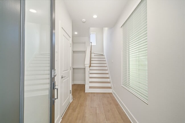 Photo - 1398 Cedar Post Ln