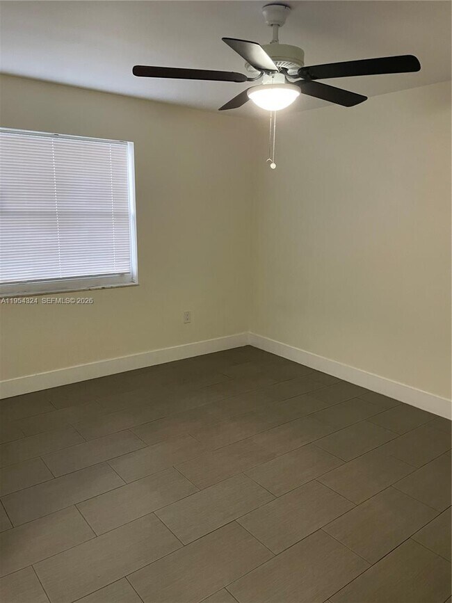 Photo - 3620 NW 3rd St Unidad 3622