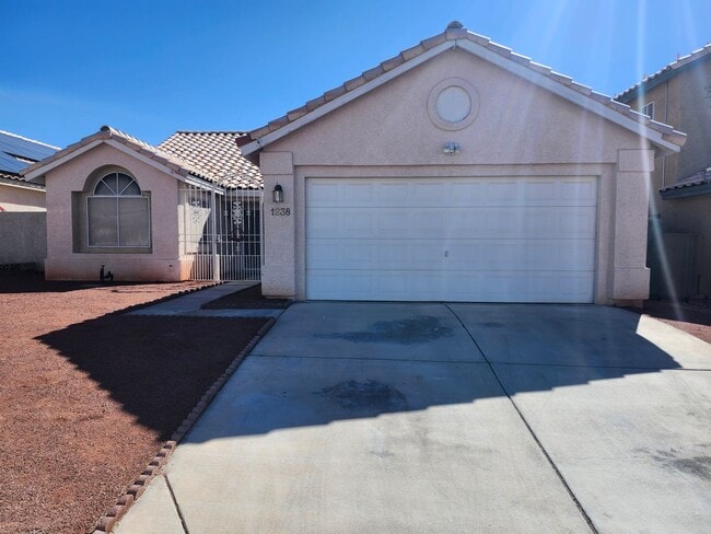 Building Photo - Charming Single-Story 3-Bedroom Home with Spacious Backyard