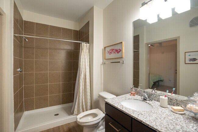 3BR, 3BA - 1,216SF - Bathroom