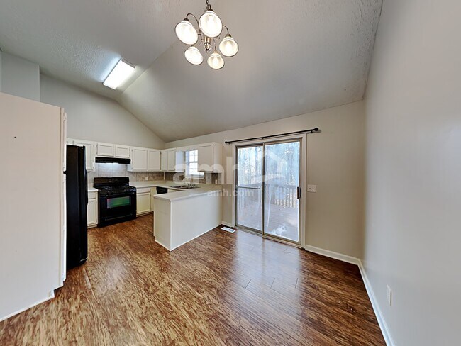 Photo - 154 Spring Creek Ct