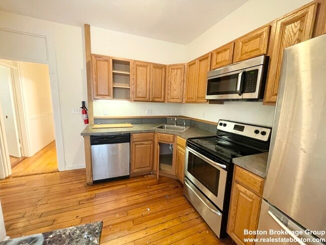 Photo - 1 Folsom Ave Unit 2