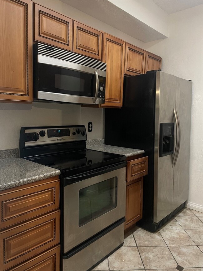 Building Photo - 10051 Westpark Dr Unit 263 Rental
