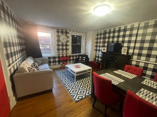 Photo - 40 Trumbull St