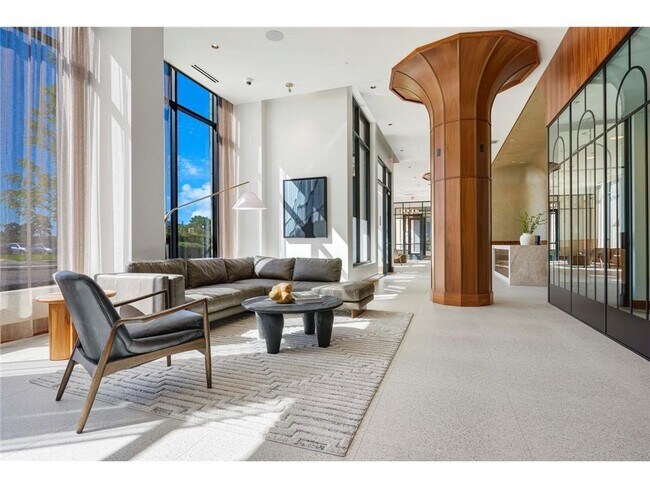 Photo - 3012 Excelsior Blvd Unidad 804